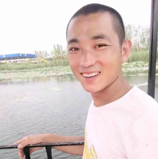 为你等候的第二张照片--山东残疾人相亲网
