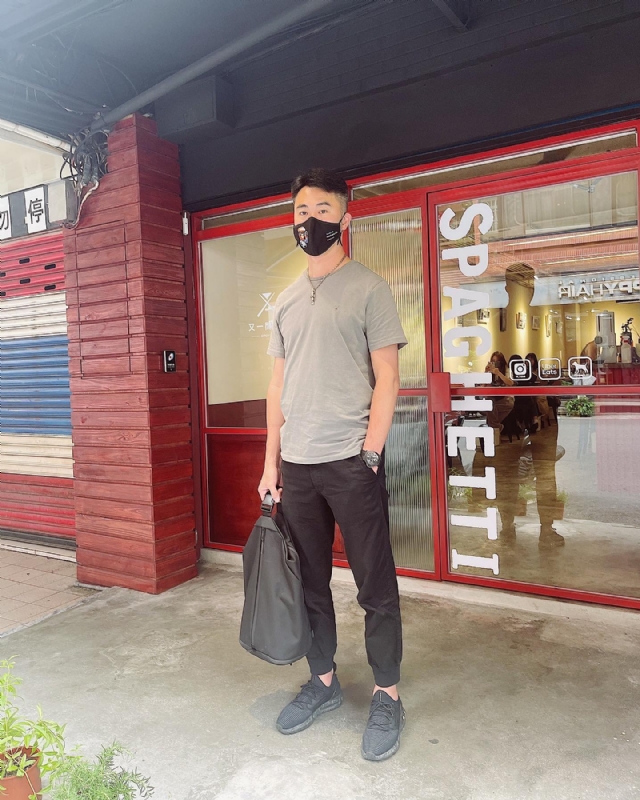 酒商安迪的第一张照片--山东残疾人相亲网